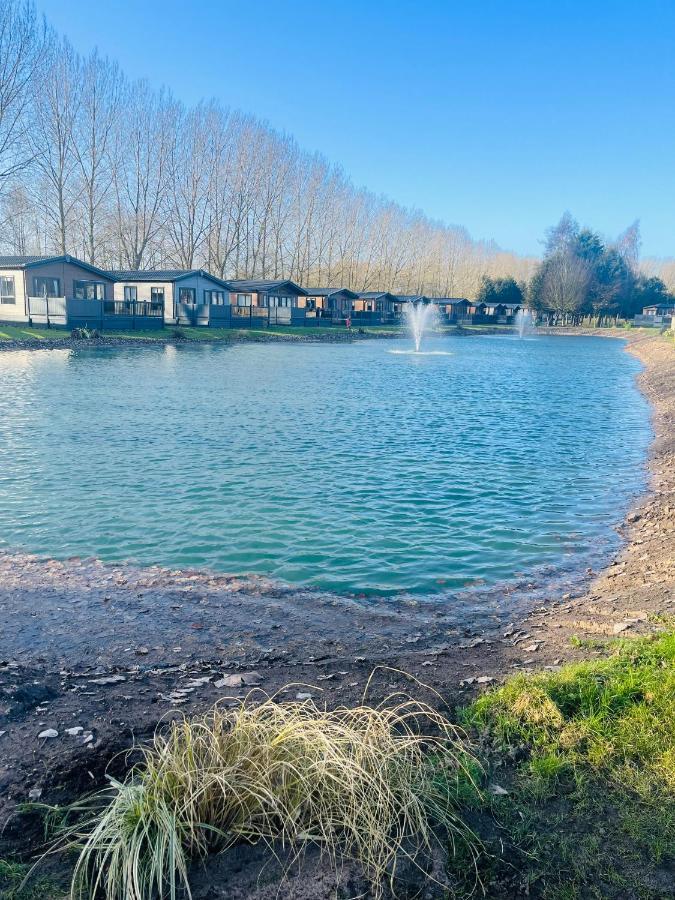 Bridgewater With Hot Tub Holiday home *